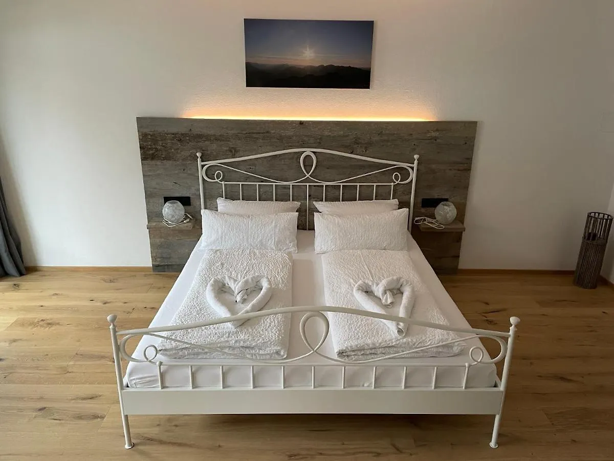 Isartaler Hoamat Haus Apartment Mittenwald Germany